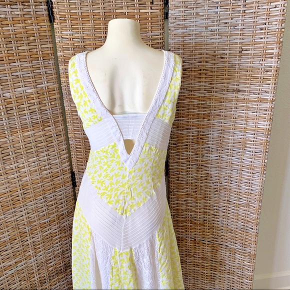 Anthropologie Leifnotes Southern Exposure Yellow Eyelet Dress Size 6 - Picture 5 of 10